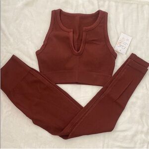 CIELO Rust Ribbed Crop Top and Leggings Set. Size S